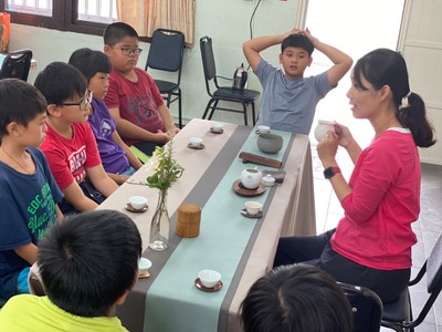講師與學生分享心得